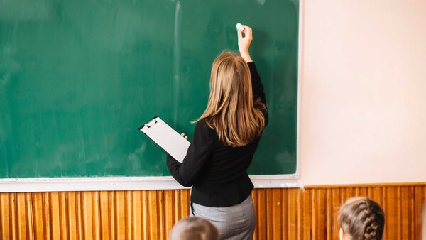 Speaking professions tend to cause hoarseness